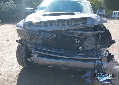 2019 Toyota Tundra Sr5 5.7L V8 z USA, uszkodzony, nr VIN 5TFDY5F14KX834757